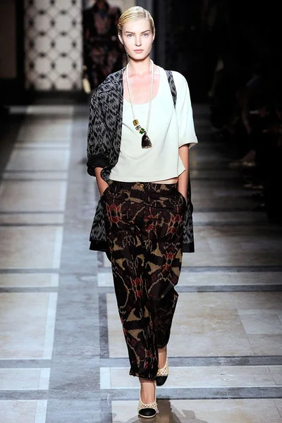 Look 23
